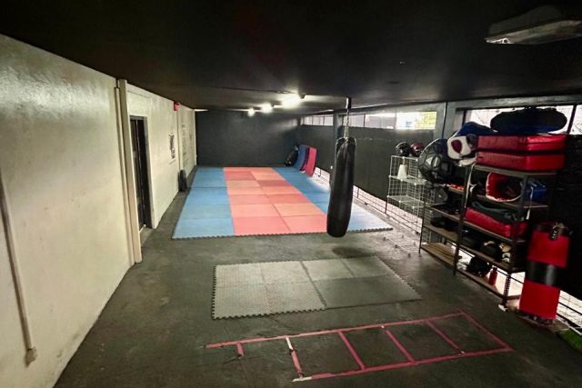 Se alquila local comercial en San Joaquín de Heredia