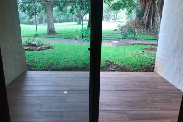 Venta de casa en condominio – Cariari, Heredia