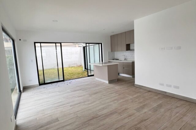 Casa en Alquiler en Condominio en Escazú